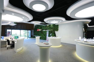 浙江省副省長梁黎明一行蒞臨雄邁公司，深入考察智能產品技術開發